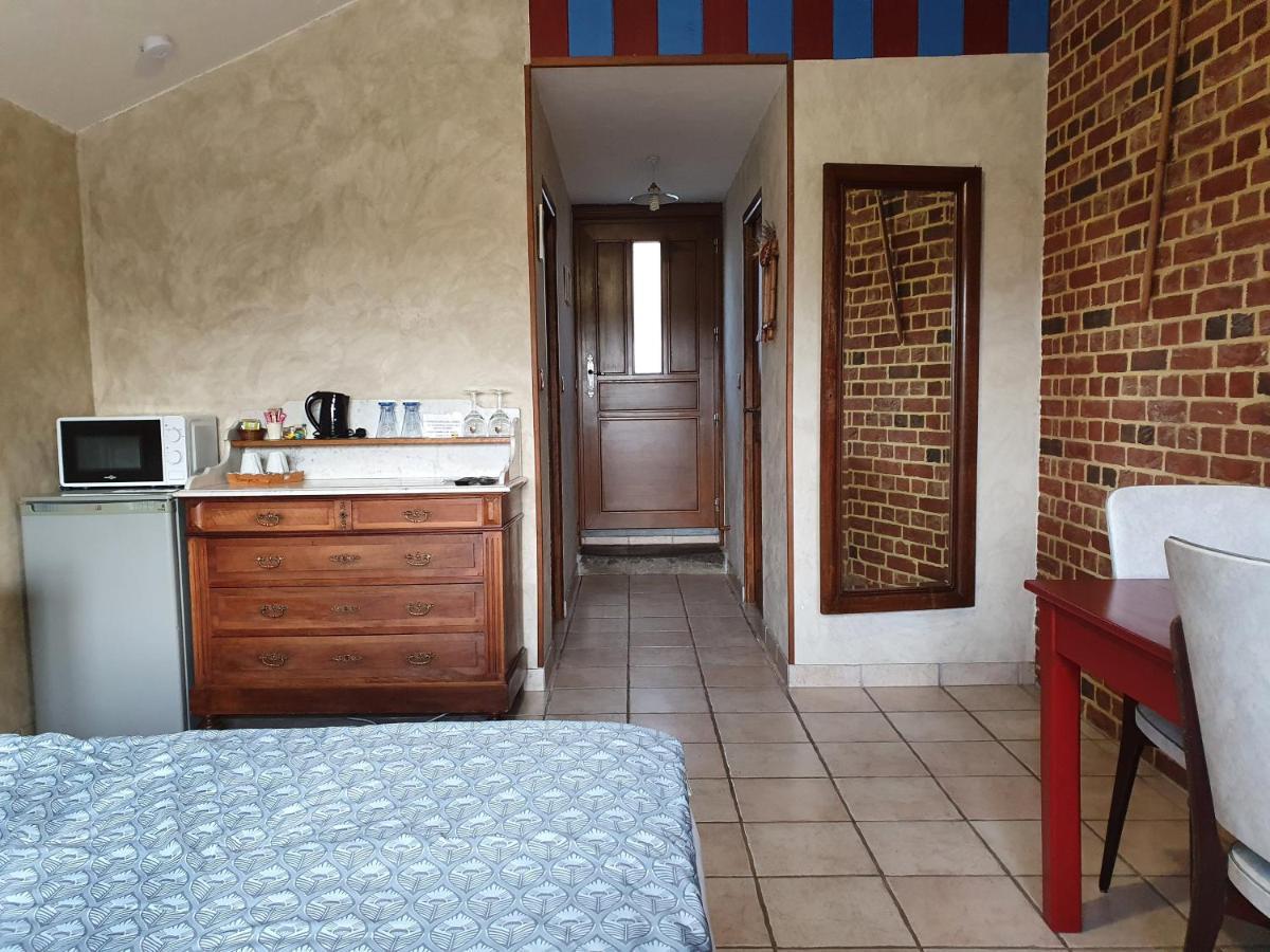 Bed and Breakfast Les Mout'Anes à Saint-Hilaire-sur-Helpe Extérieur photo